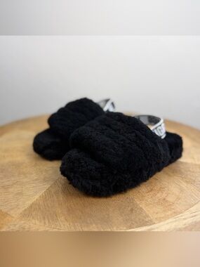•UGGS• Kids Fluff Yea Slippers Slingback Size 1Y